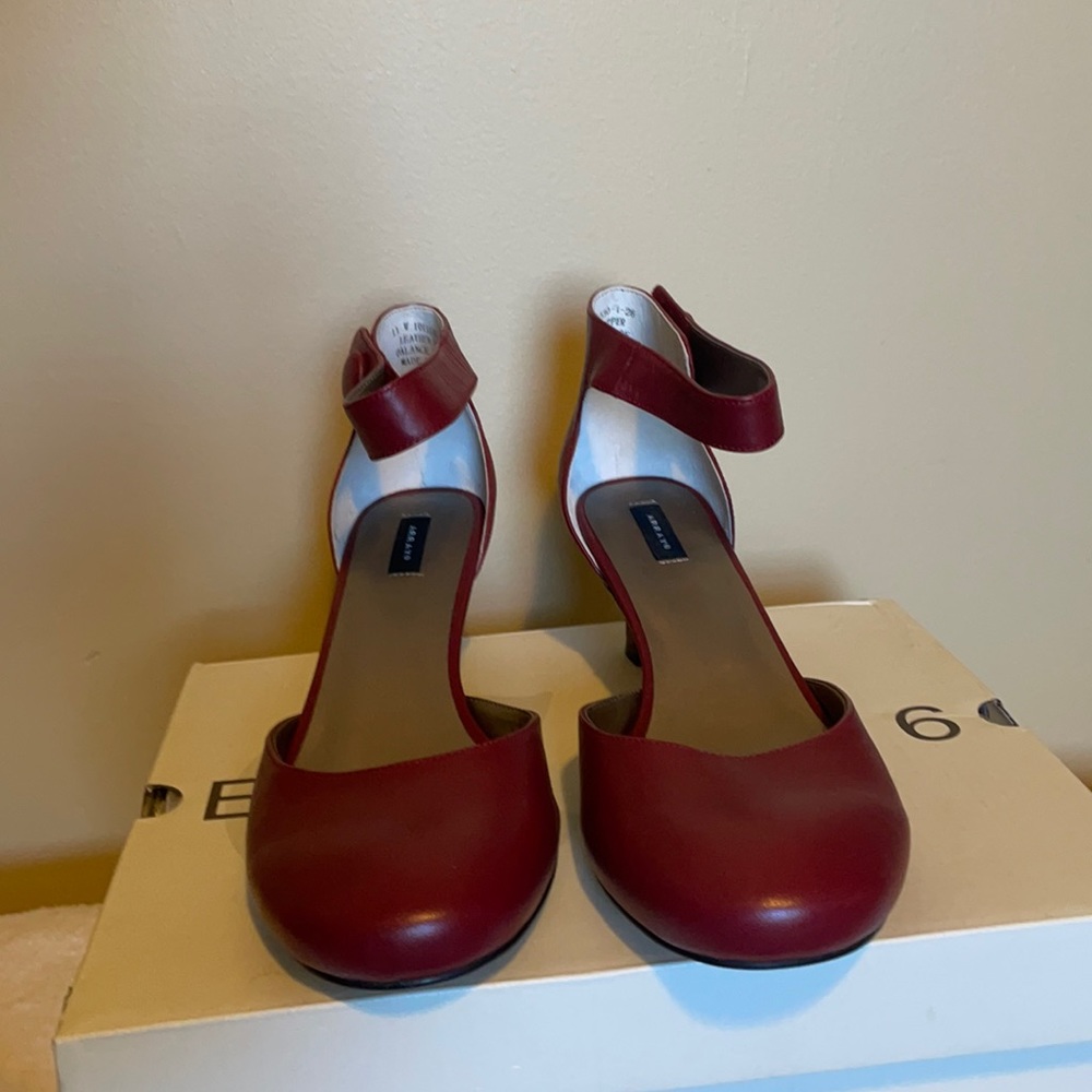 Array’s Low Hill Pumps